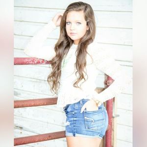 Meet your Posher, Kenzie